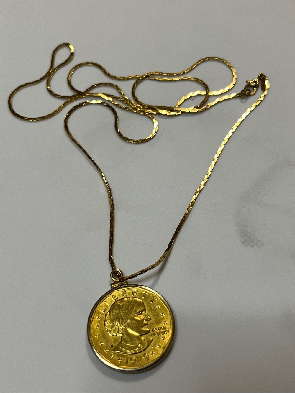 Salone Monet Gold Coin Medallion Necklace